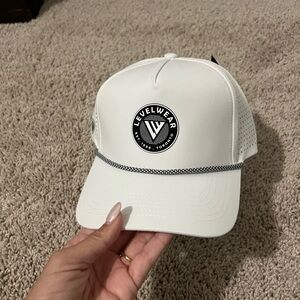 Levelwear Golf White Cap